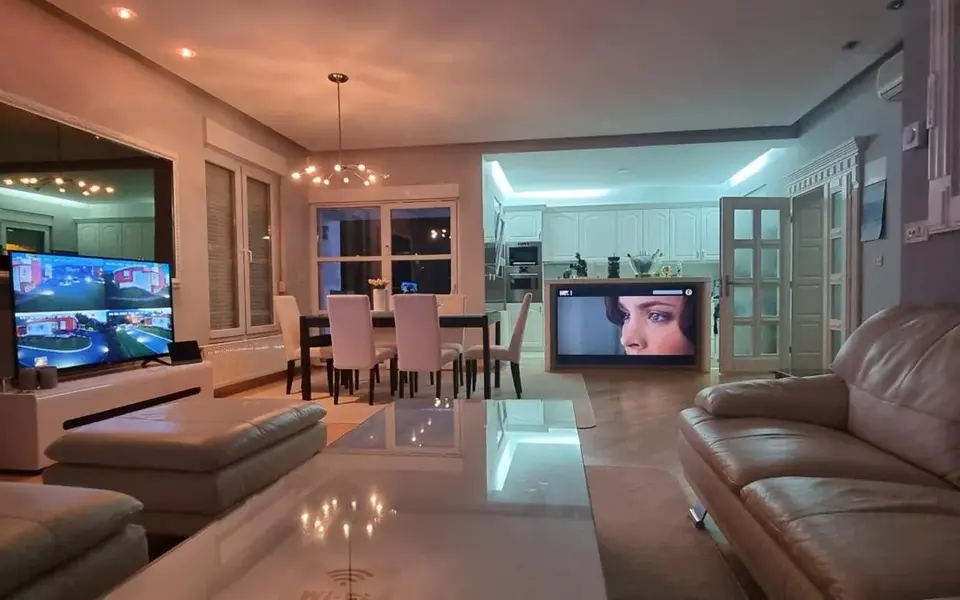 Heritage Hillside Villa