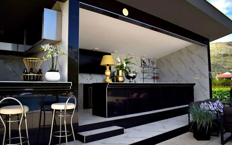 Heritage Hillside Villa