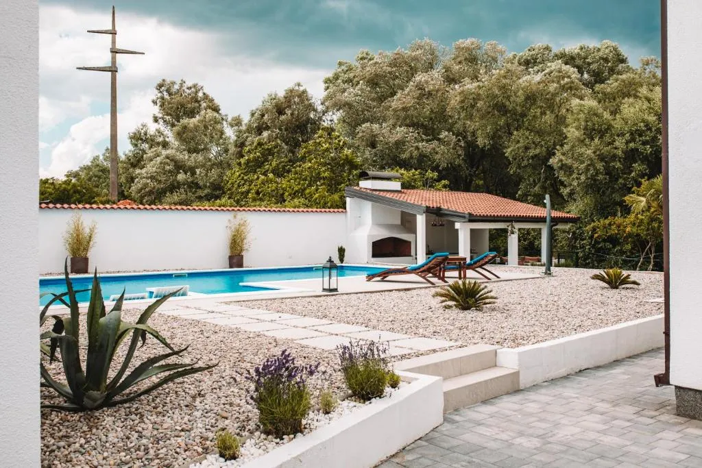 Mostar's Signature, Villa Style